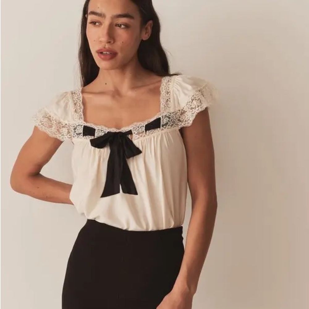 ❌SOLD ❌ Anaya top